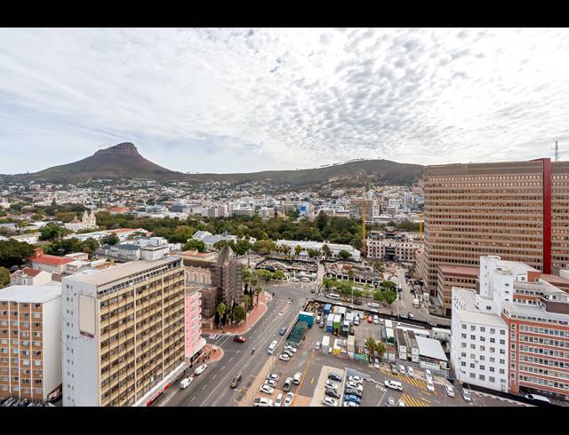 2 BEDROOM APARTMENT FOR SALE IN CAPE TOWN CITY CENTRE